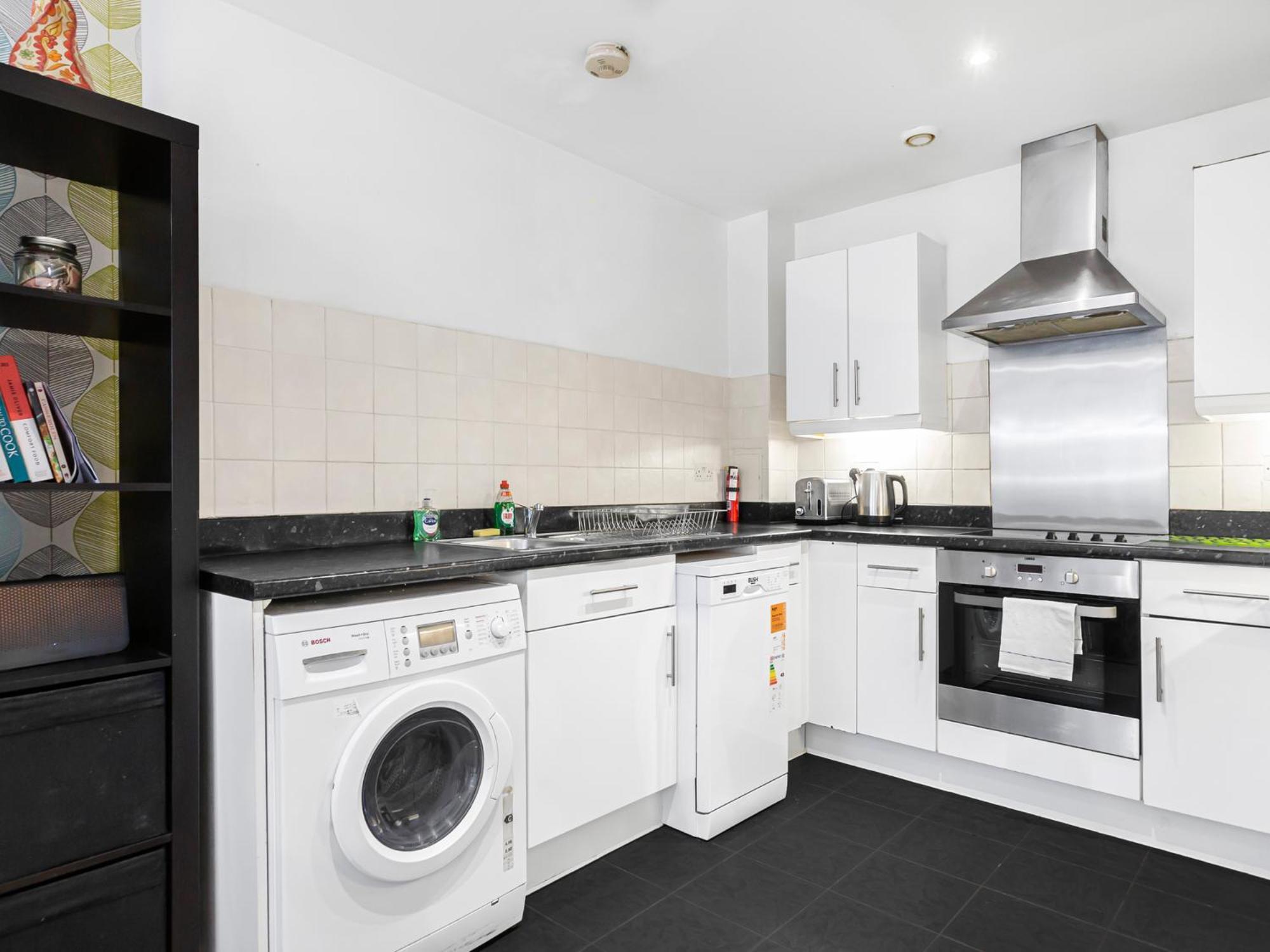 Pass The Keys Modern Tottenham Hale Apartment Perfect For Leisure Лондон Экстерьер фото